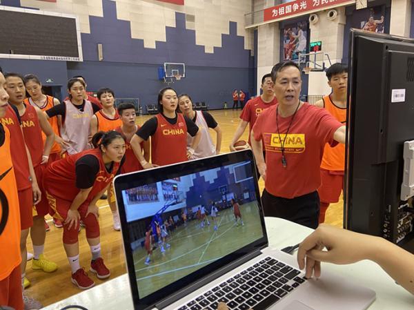 女籃比賽錄像最新，自然美景下的籃球之旅