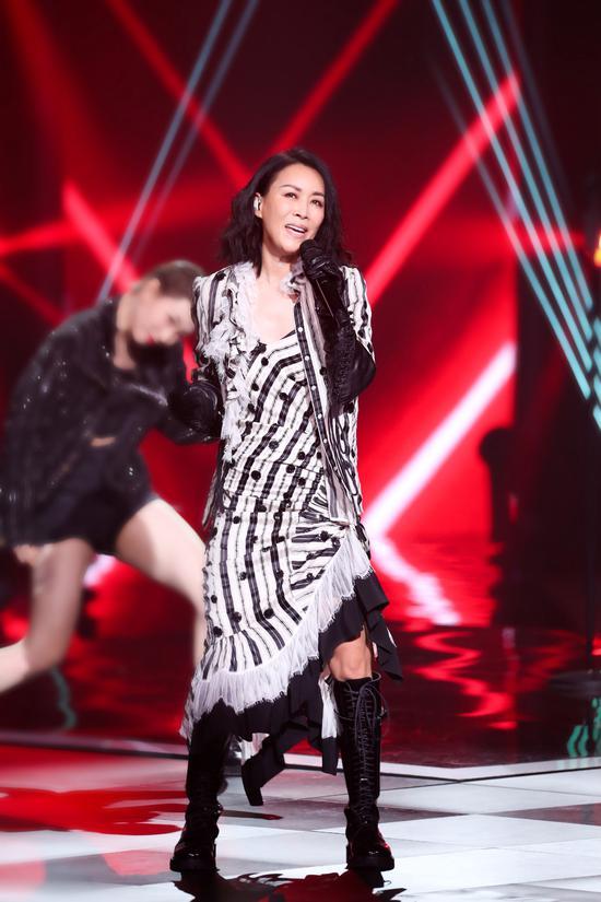 那英新歌，學(xué)習(xí)之旅的自信旋律，變化中的成就與旋律