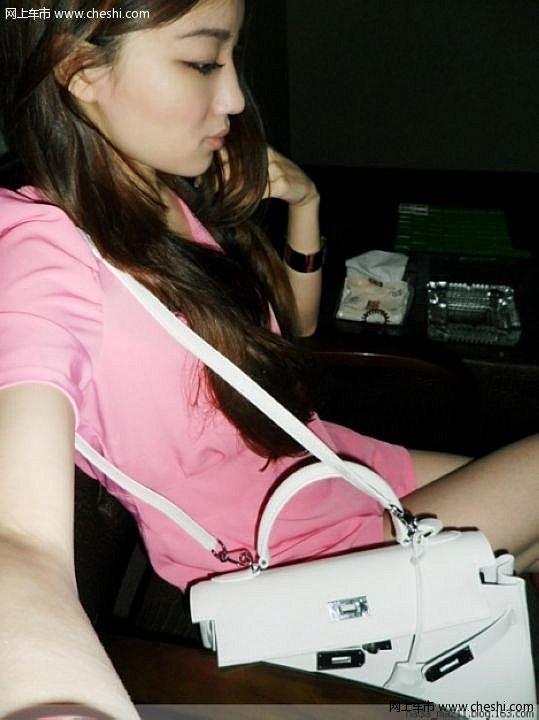 鄭州科技新品亮相，功能亮點與體驗展示，遠(yuǎn)離色情內(nèi)容，感受科技魅力