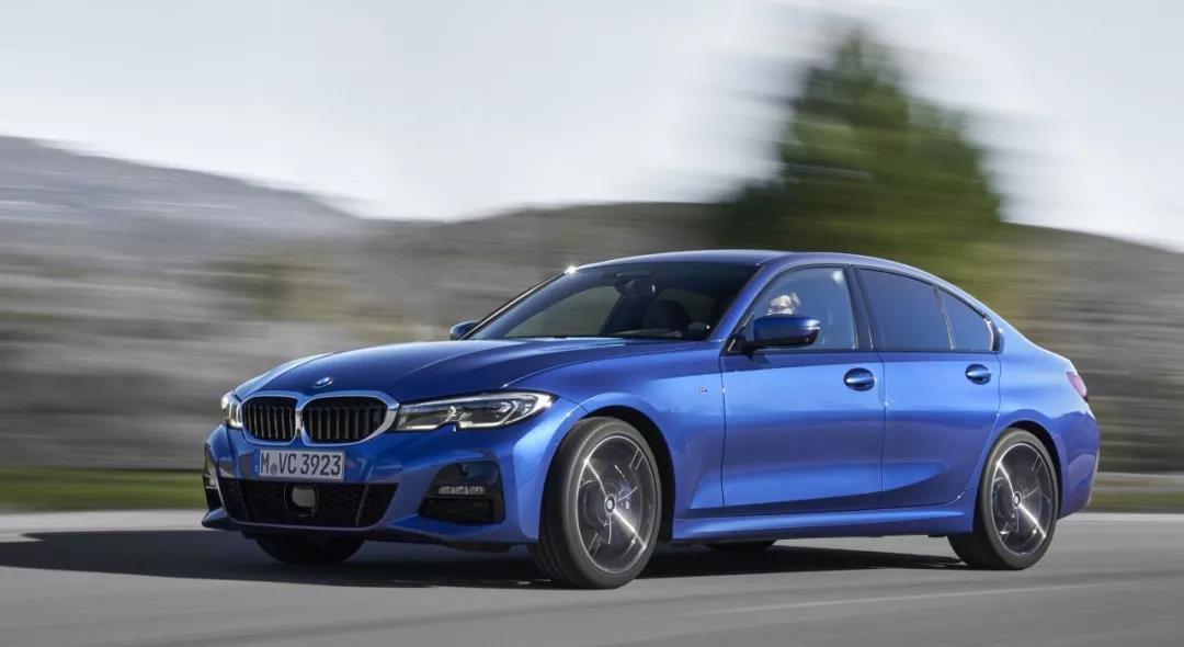 寶馬最新轎跑，購(gòu)買(mǎi)與使用指南全解析