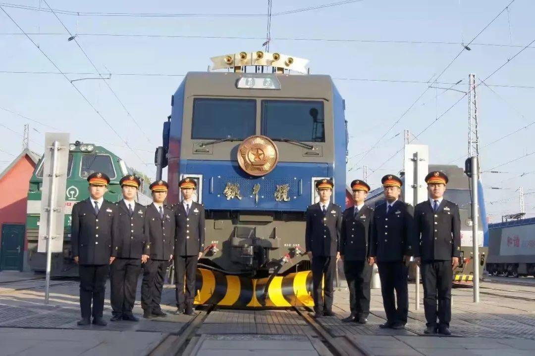 哈局機車最新配屬揭秘，溫馨之旅啟程