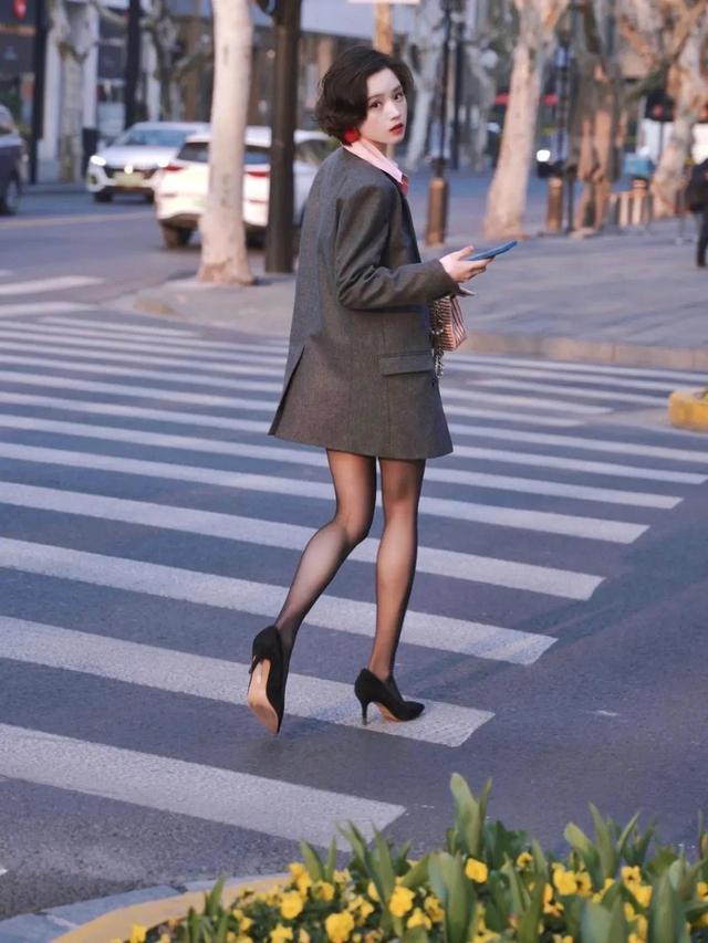 警惕非法色情內(nèi)容，遠(yuǎn)離辣文絲襪誘惑，尋找健康娛樂(lè)方式