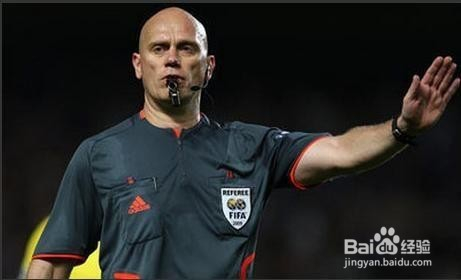 最新足球裁判手勢圖解，小裁判的日常趣事與友情紐帶，揭秘足球裁判手勢的魅力