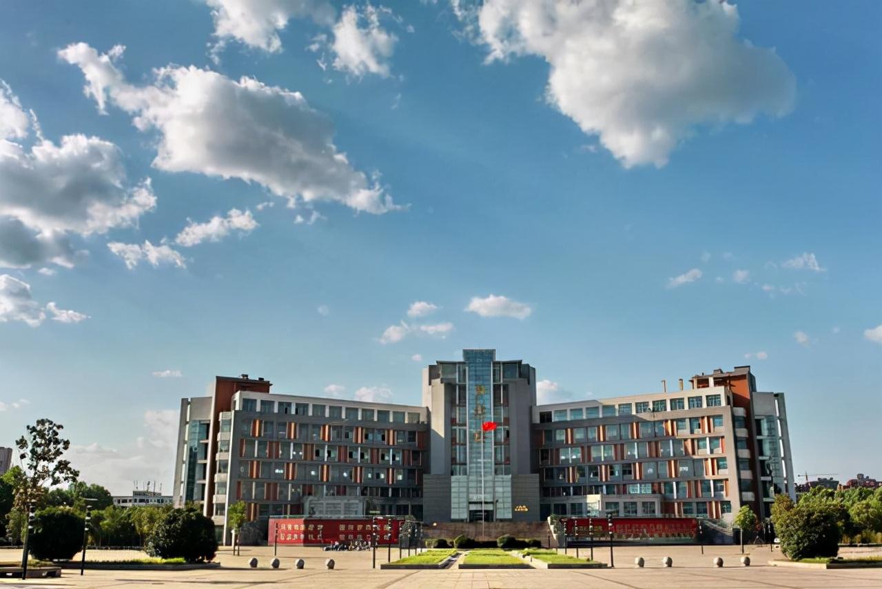 河南高校發(fā)展砥礪前行，開(kāi)啟成就夢(mèng)想新篇章