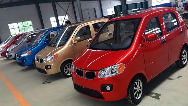 最新款老年代步車圖片，交通工具的革新與爭議熱議焦點