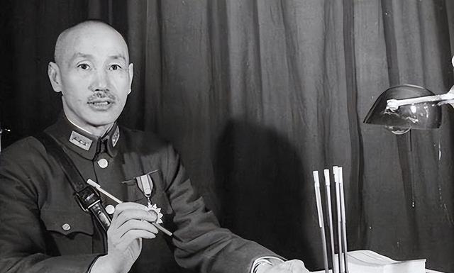 流行詞語最新動態(tài)2024，小巷深處的隱藏瑰寶亮相街頭潮流前線