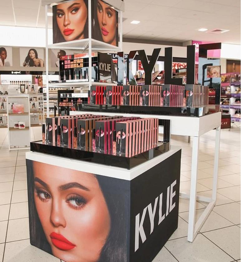 最新財(cái)務(wù)造假公司,最新財(cái)務(wù)造假公司，背景、事件、影響與地位