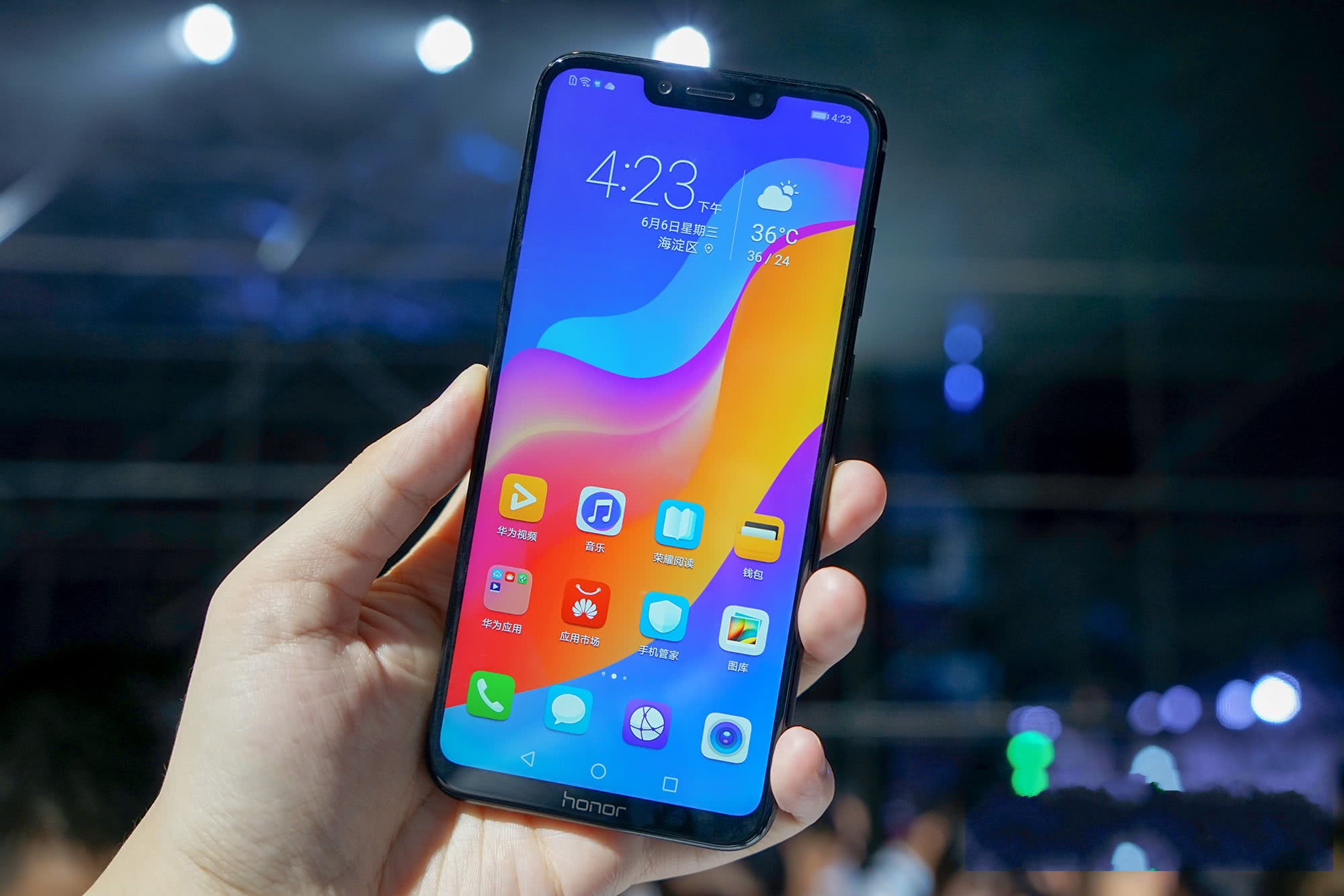 華為最新親手機(jī)，與大自然的共舞之旅