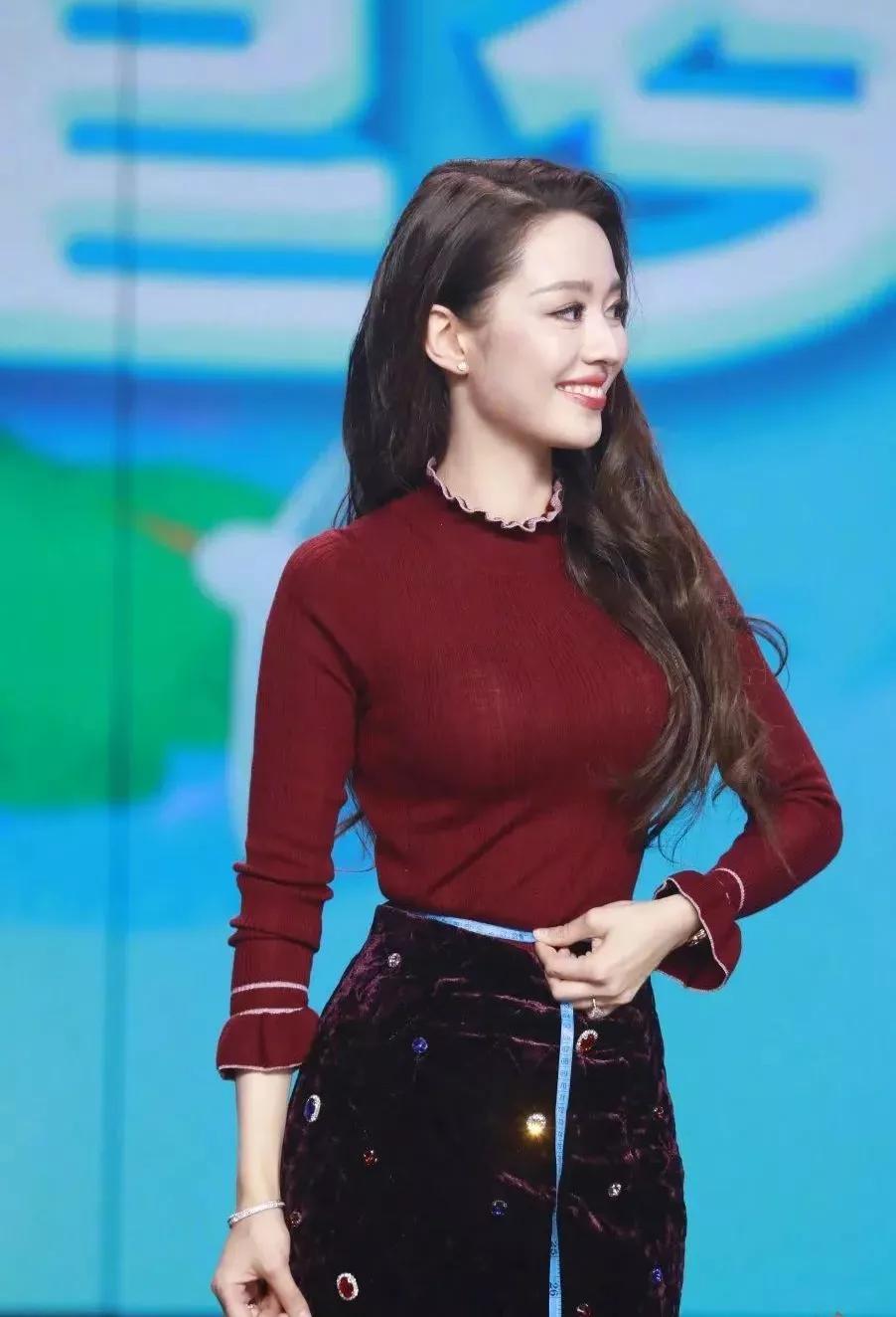 最新女星視頻，星光變化中的自信與成就力量