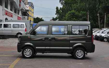 最新五菱越野，突破傳統(tǒng)還是市場(chǎng)挑戰(zhàn)的挑戰(zhàn)者？