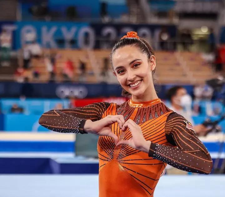 最新法拉女神與大自然美景的邂逅，內(nèi)心平和的追尋