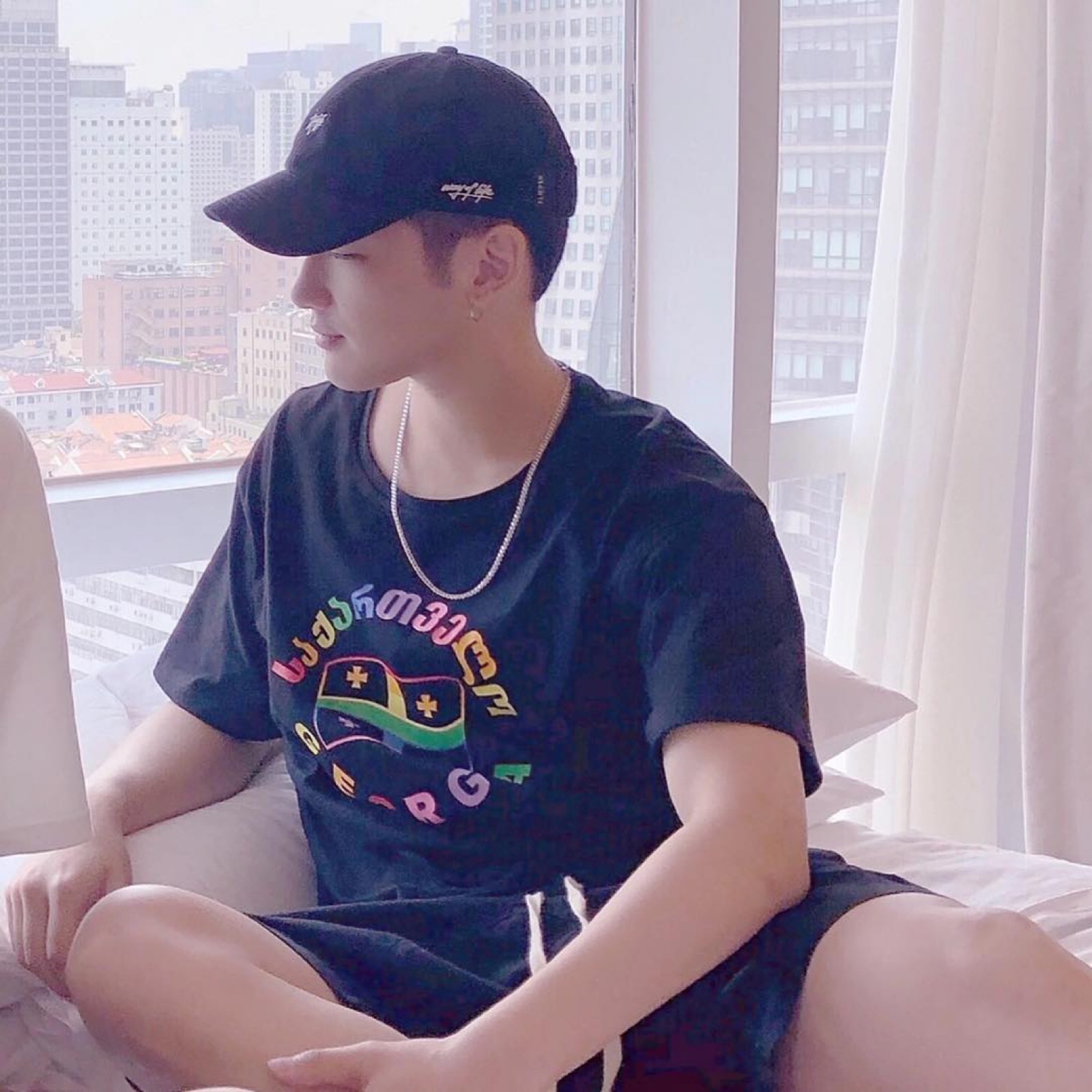 單人情侶的日常趣事，最新篇章