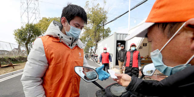疫情下的宅家生活，體驗(yàn)趣事與友情的溫暖紐帶