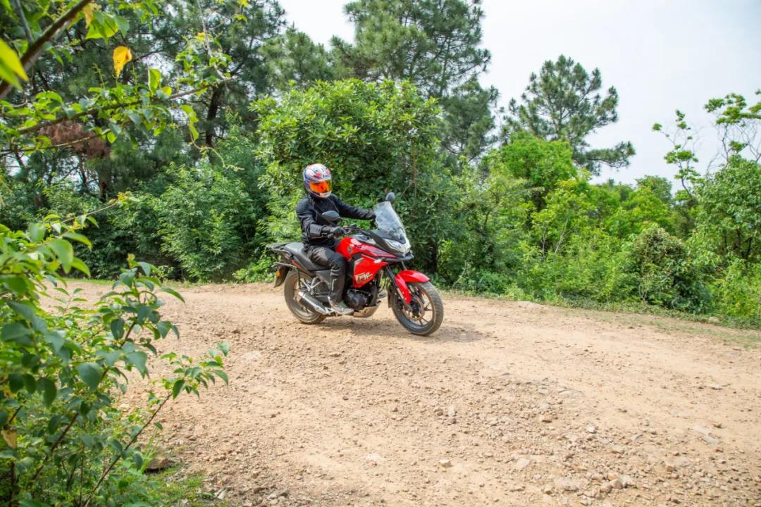 最新本田X車款評(píng)測(cè)，小巷深處的駕駛體驗(yàn)之選