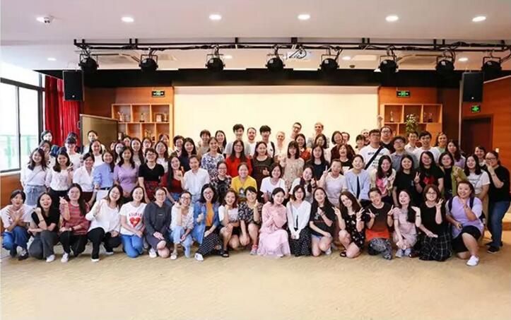 交大昂立引領(lǐng)科技創(chuàng)新，塑造未來(lái)教育新模式，最新動(dòng)態(tài)揭秘