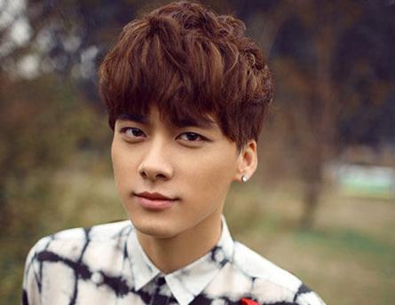 李易峰，熒屏風(fēng)云人生與溫暖友情的電視劇全紀(jì)錄