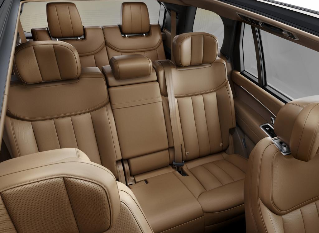 全新攬勝亮相,全新攬勝亮相，小巷中的隱藏寶藏，探索未知的獨(dú)特風(fēng)情！