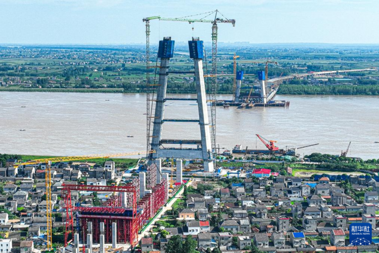 長江百里洲大橋最新進展，連接未來的橋梁，成就夢想的翅膀