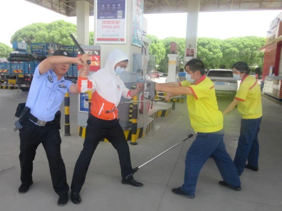 最新警用刀具，科技之光，守護安全的力量，展現(xiàn)尖端科技的力量