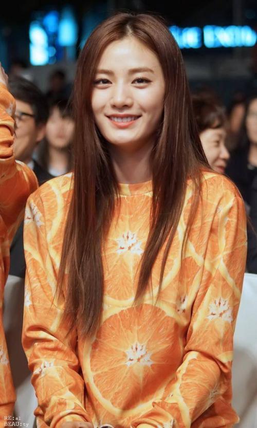 韓國女明星的心靈之旅，自然美景探尋與內(nèi)心平靜的追尋