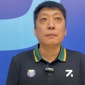 岳鵬飛，時(shí)代之光，影壇新星閃耀之路