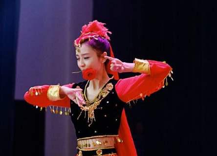 跳舞的明星，多維度的藝術(shù)展現(xiàn)力