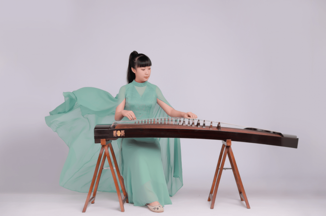 古箏明星，探尋自然美景之旅，尋找內(nèi)心的平和寧?kù)o