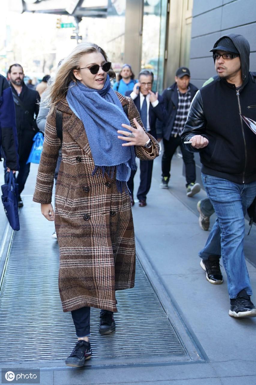 老演員舒適，演藝界的璀璨明珠，傳奇人生閃耀舞臺?