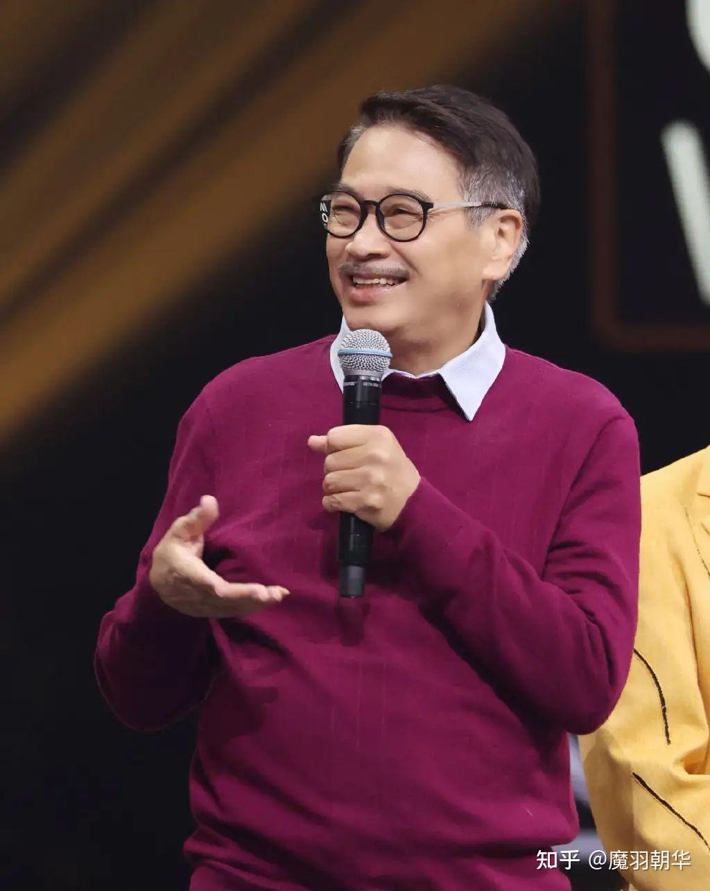 笑星男演員，從舞臺(tái)到心靈的自信閃耀之旅，成就感的追求之路