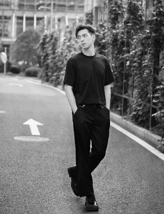 最新外劇盤點(diǎn)，勵志之旅啟程，展現(xiàn)變化中的自信與成就感！