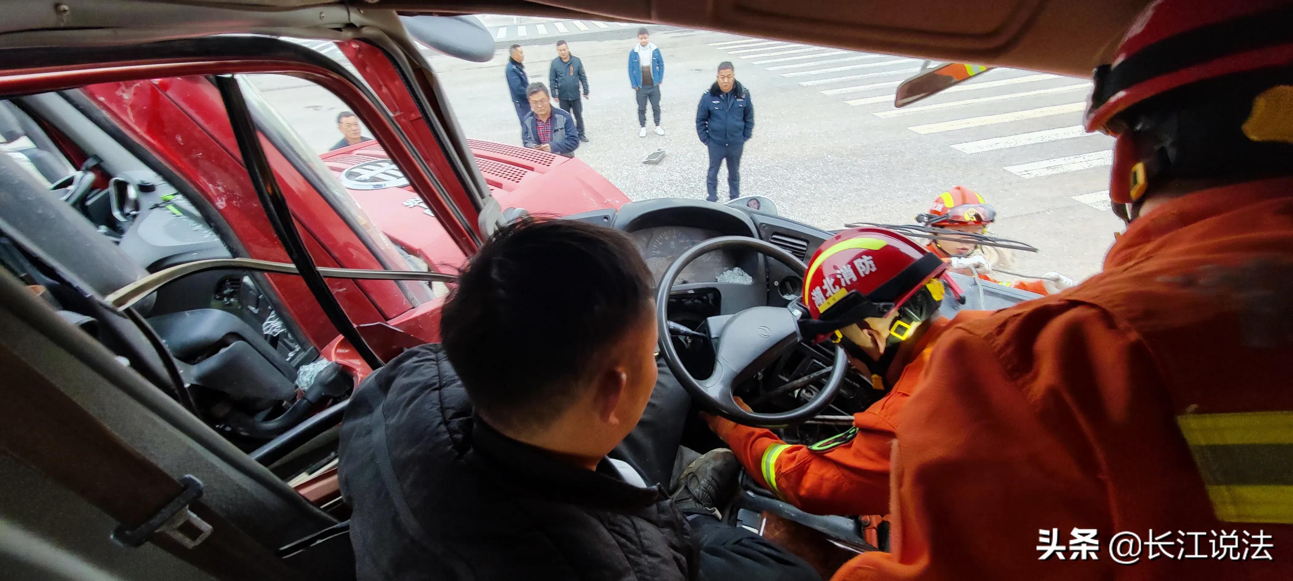 震撼！蘄春再現(xiàn)車禍悲劇，警鐘長鳴——2025最新車禍新聞