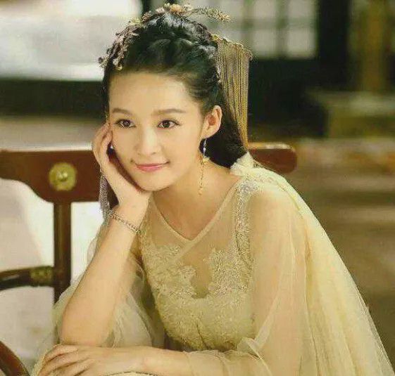 荊小八在楚喬傳中的熱血演繹，傳奇演員展現(xiàn)角色魅力！