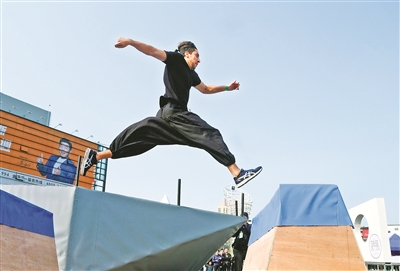 極限運(yùn)動(dòng)比賽，巷弄深處的競(jìng)技與挑戰(zhàn)小店探秘