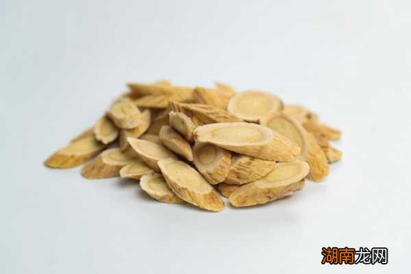 黃芪價格揭秘，黃芪價值背后的友情故事