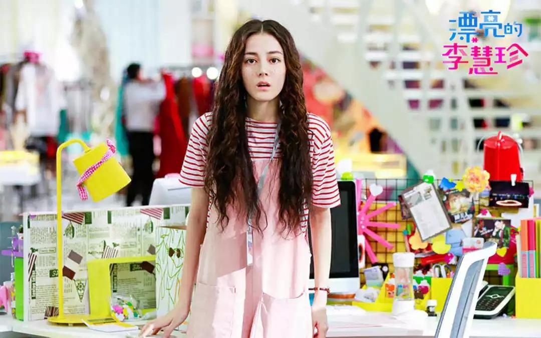 江姓演員，演藝之路的閃耀之星