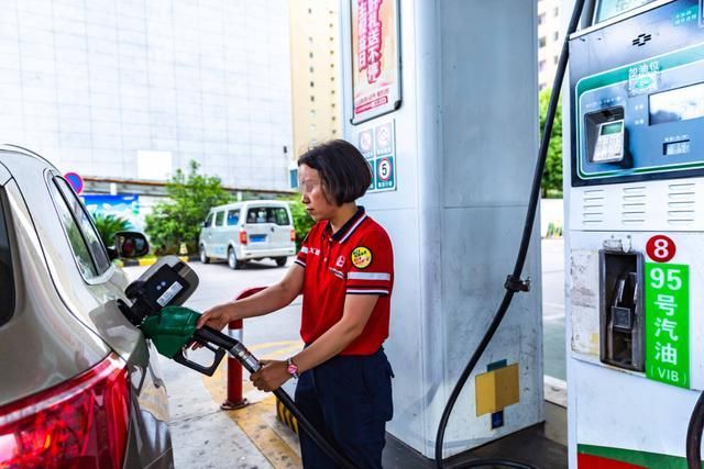 廣安汽油價格變化中的學習之路，自信與成就感的源泉