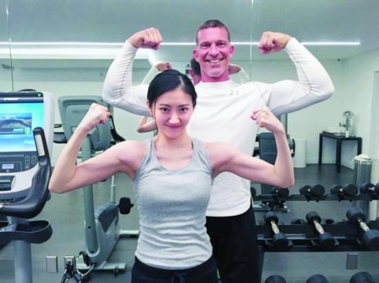 景甜專訪星光璀璨，展現(xiàn)時代影響力