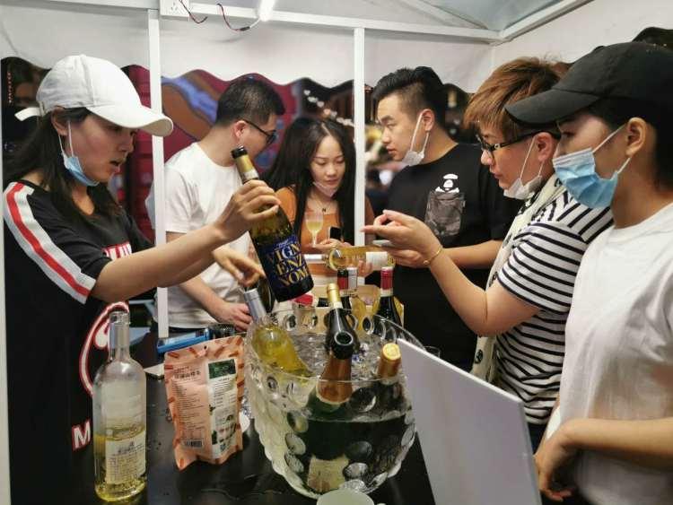 捕魚達人2最新版，小巷神秘寶藏探索與特色小店奇妙之旅