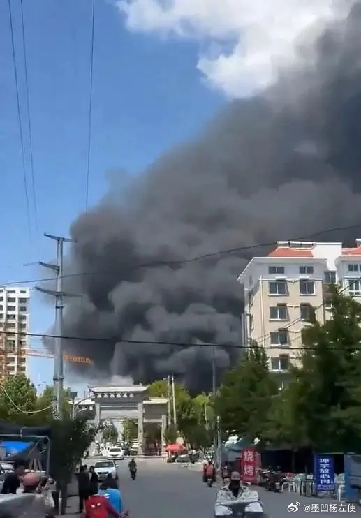 煙臺(tái)大火最新動(dòng)態(tài)，力量與希望的展現(xiàn)——變化中的自信與成就感