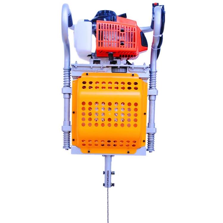 最新起樹苗機(jī)器，自然美景探索之旅啟程