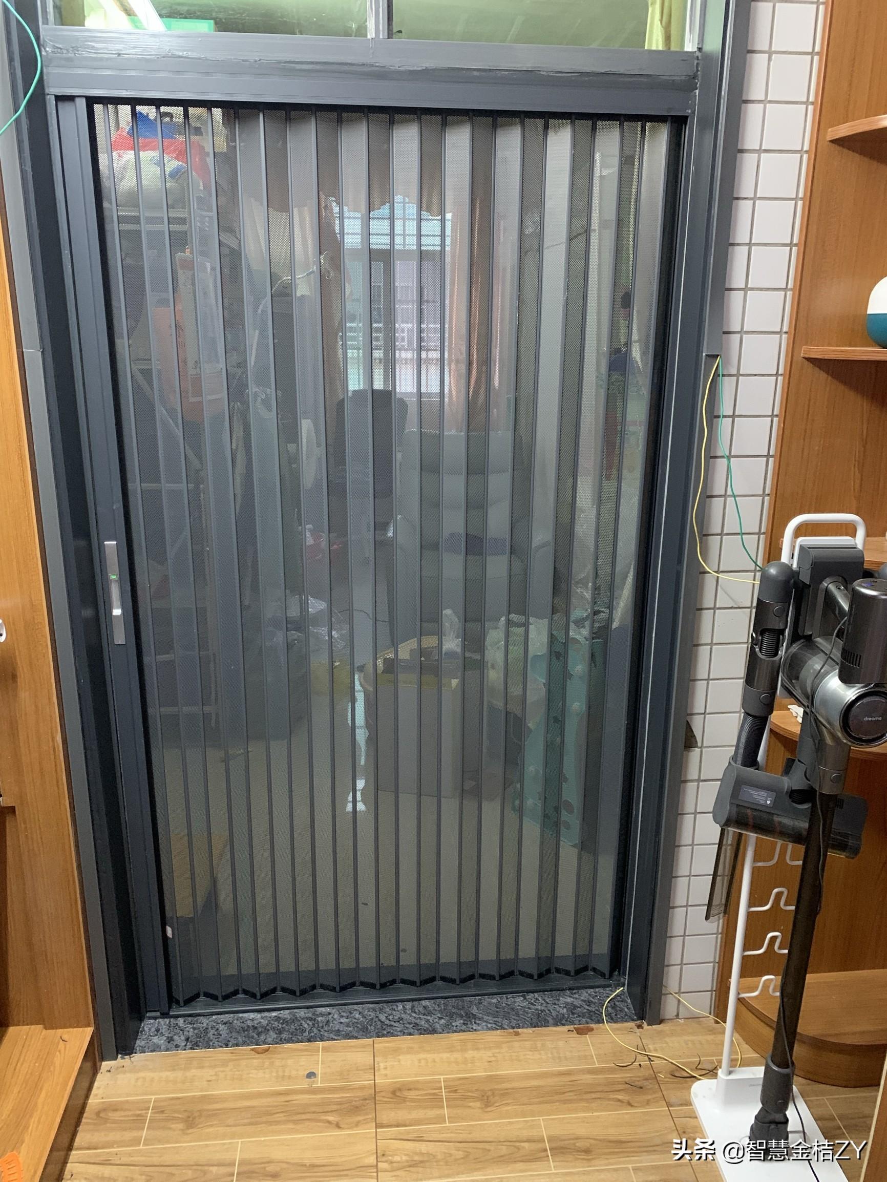 最新折疊門，開啟變化之門，自信邁向成功之路的時尚之選