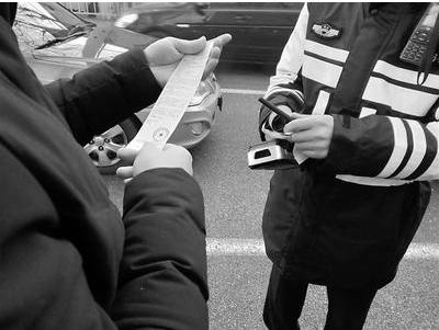 最新限號圖片背后的政策解讀及其影響分析