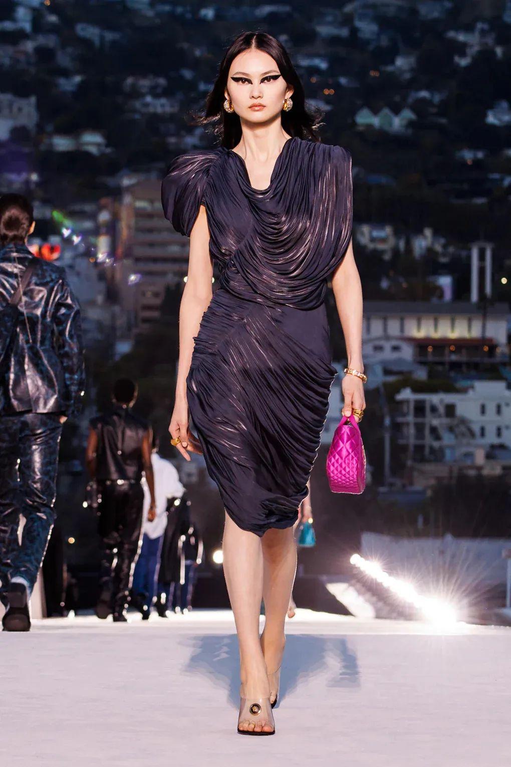 最新時(shí)尚秀，小巷中的隱秘時(shí)尚寶藏