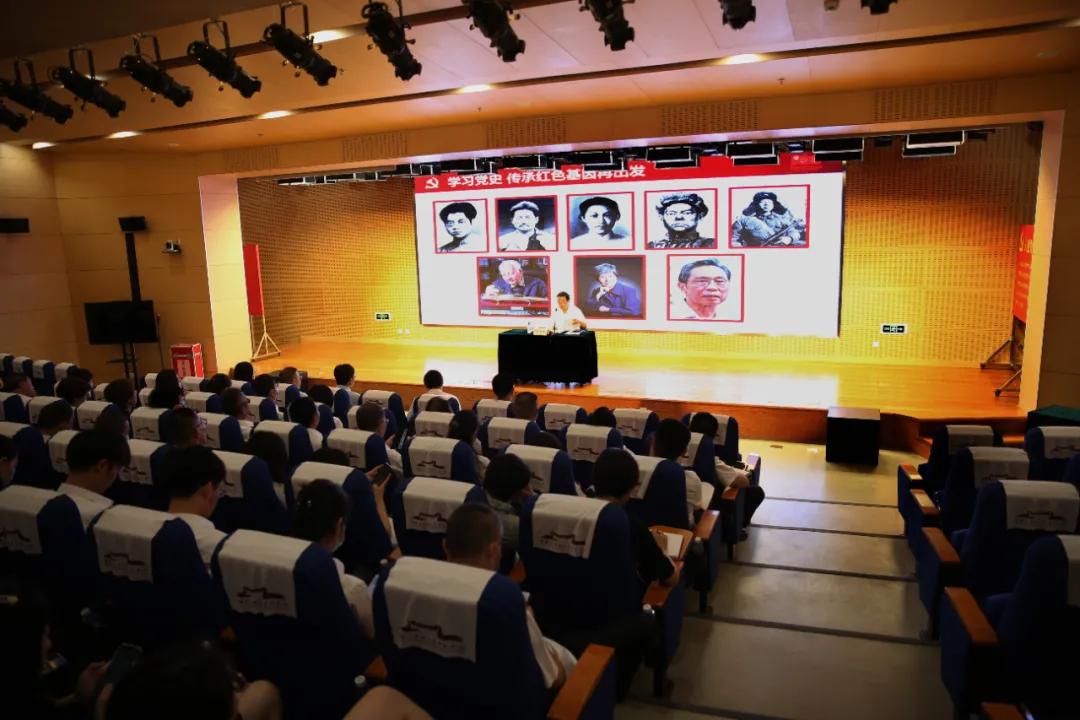 烽火科技時代，熱血抗戰(zhàn)再現(xiàn)，科技改變生活——最新抗日劇2025