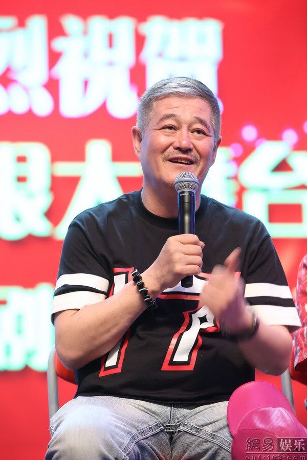 趙本山最新互動(dòng)揭秘，近距離感受喜劇大師的魅力傳奇