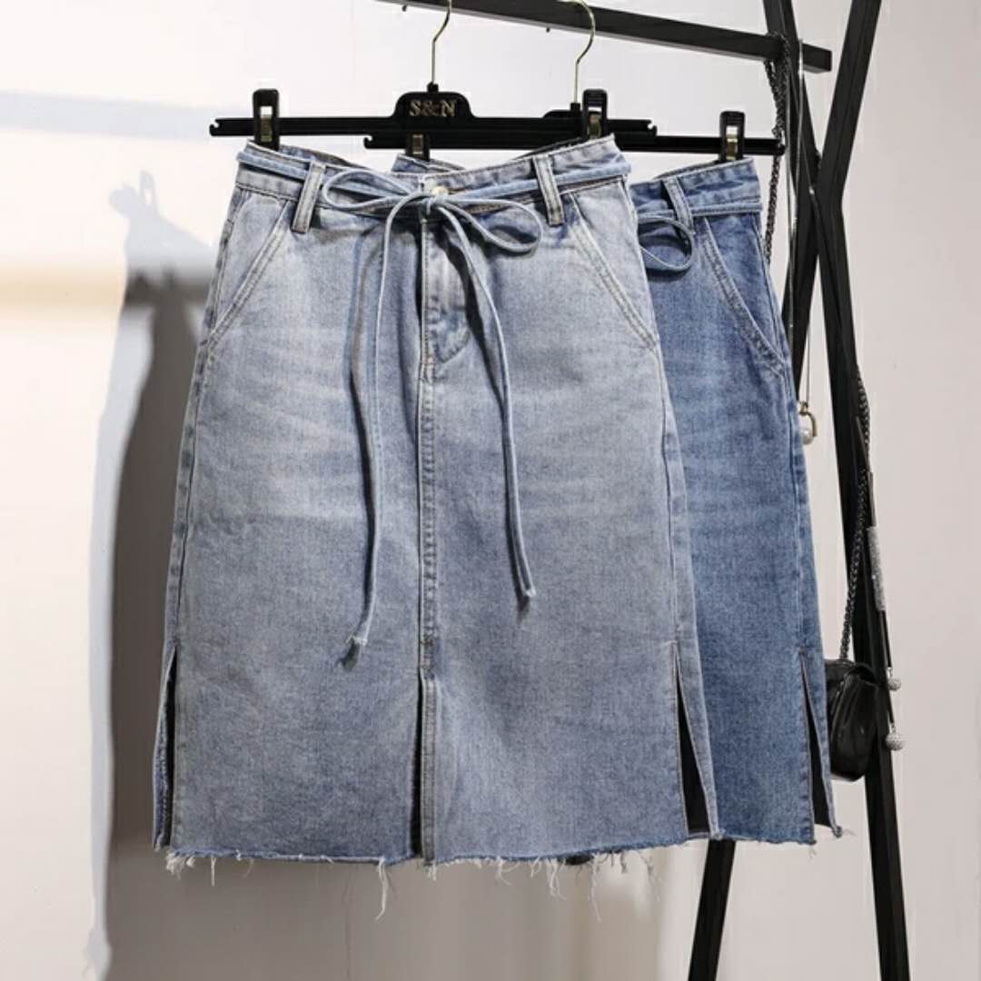 關(guān)于最新破洞褲的探討與流行趨勢(shì)分析