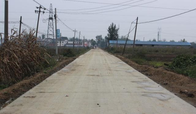 鄧州干部調(diào)整背后的故事，小巷深處的獨(dú)特風(fēng)景與美食瑰寶揭秘