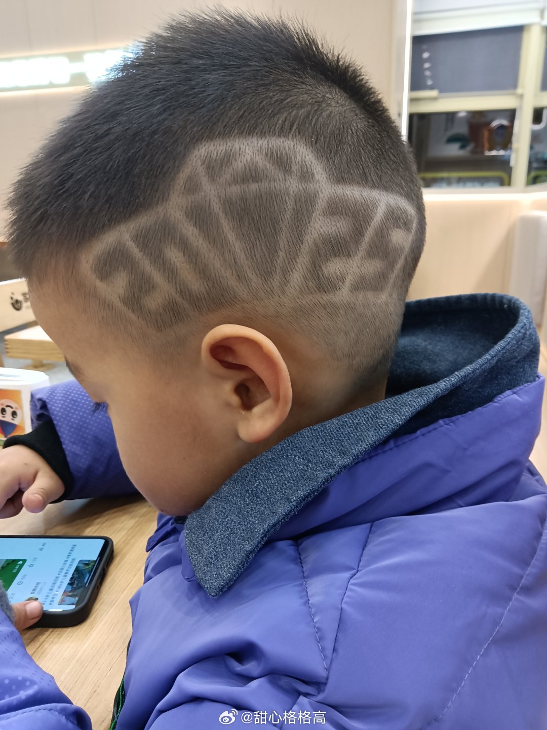 小杰的潮流之旅，最新兒童發(fā)型男的友情故事與發(fā)型風(fēng)采