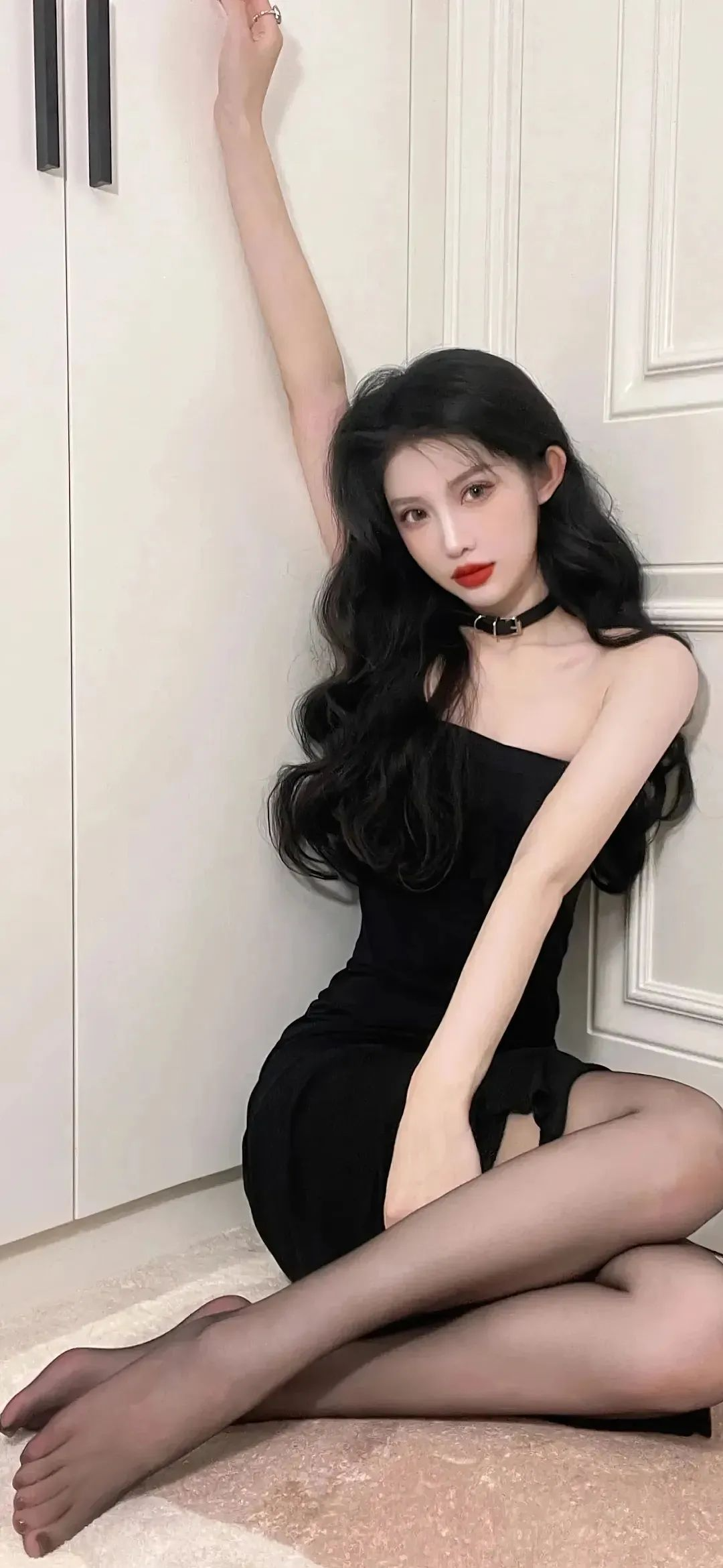 時尚美女圖片精選，最新潮流盡收眼底