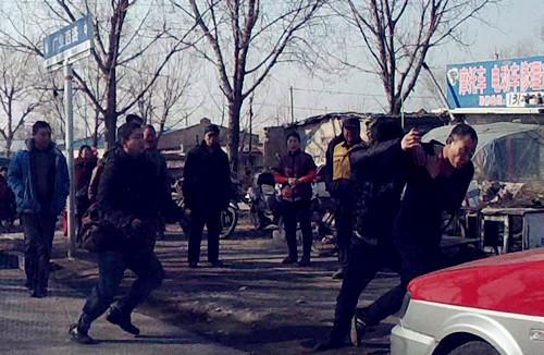 沈陽溫情日常背后的沖突與友情的誕生，一場(chǎng)誤會(huì)引發(fā)的打架傷人事件